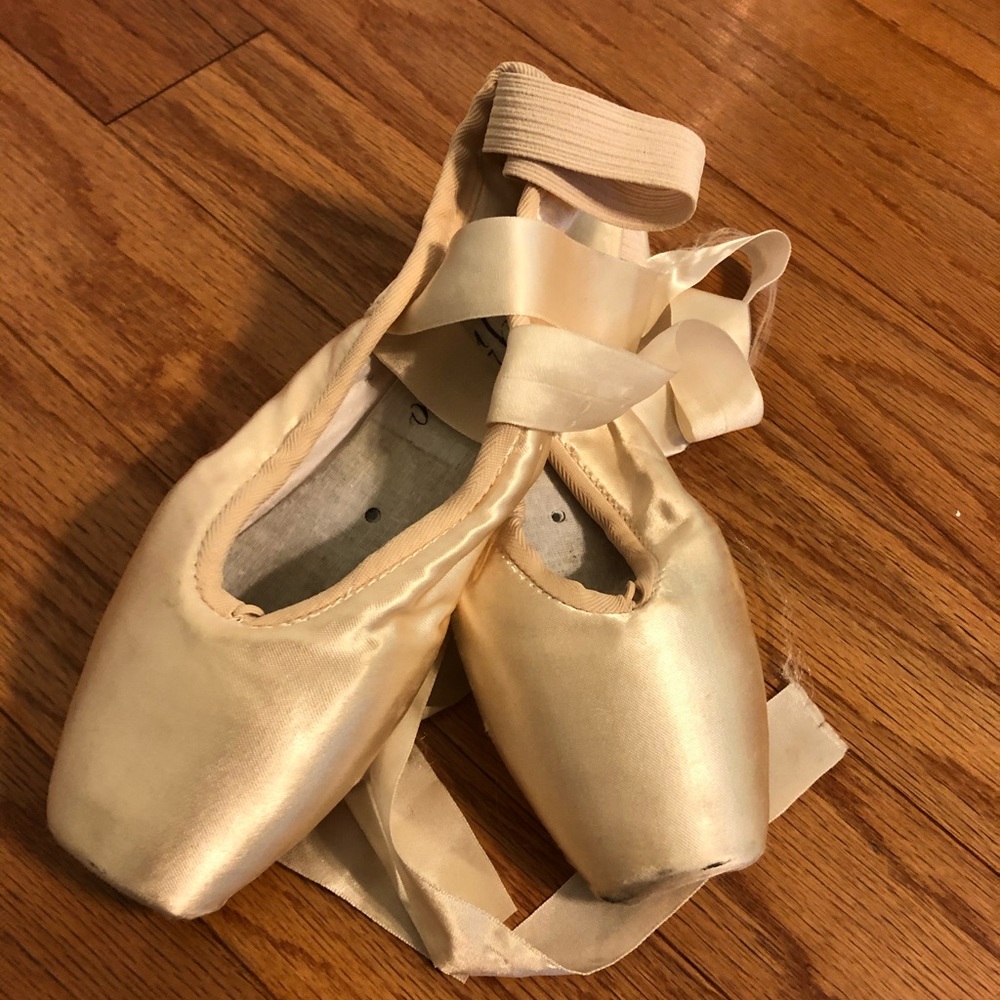 Grishko Maya pointe shoes